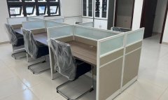 鋁合金工位，所有辦公類家具非常齊全便宜